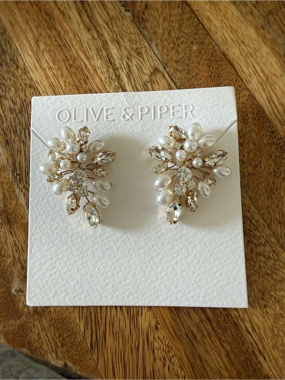 NWOT Olive & Piper Scarlett Earrings - Picture 3 of 5